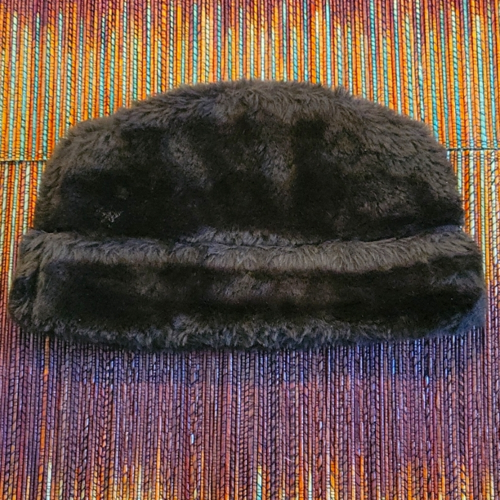 3/$20 Vintage Faux Fur Winter Brown Hat